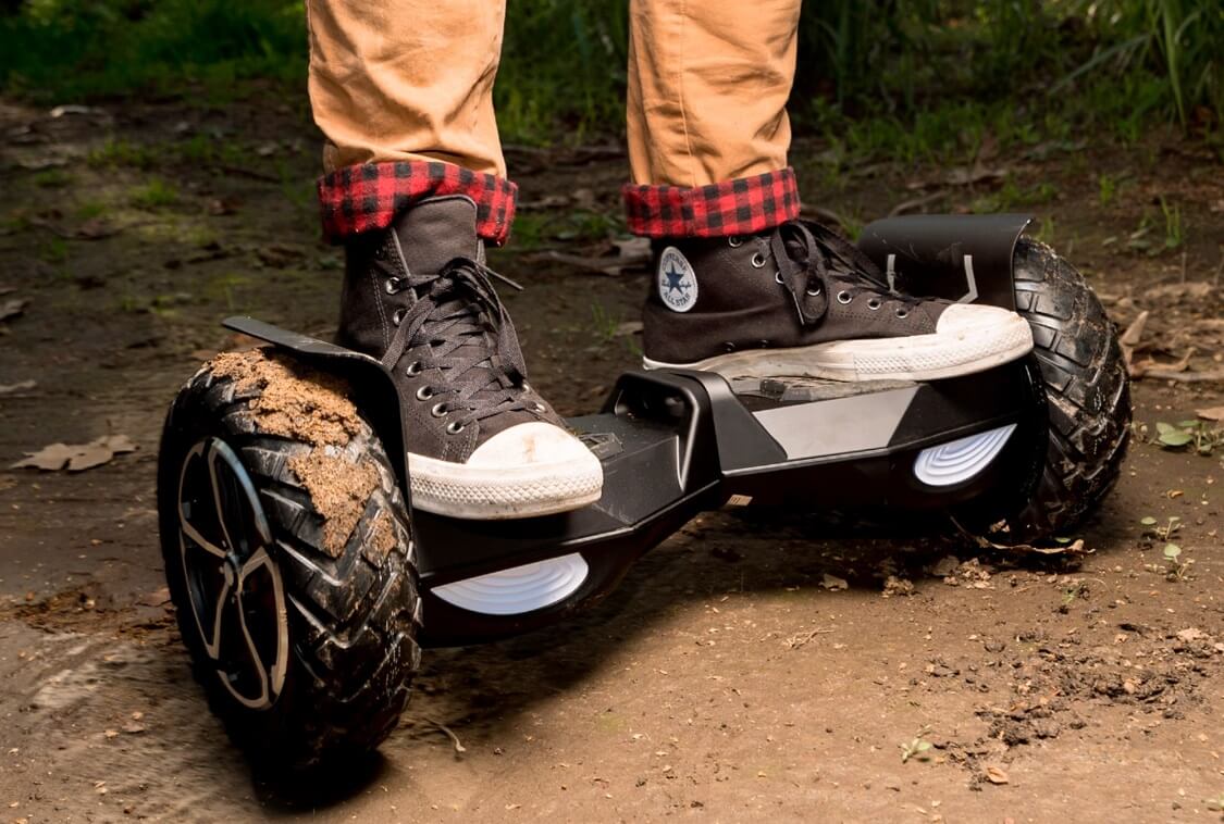 Swagtron Swagboard Outlaw off-road T6 hoverboard reviews — Battery Life & Charging