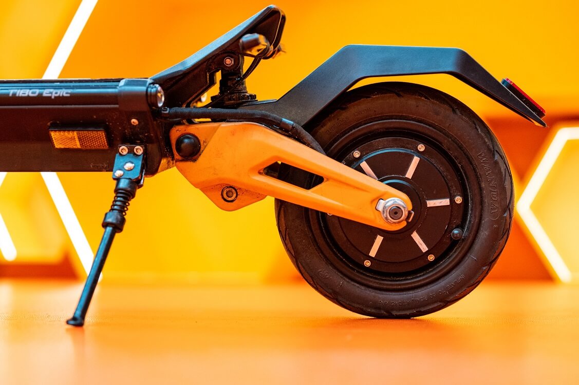 Dualped Scorpion Plus — Best electric scooter with seat for heavy adults