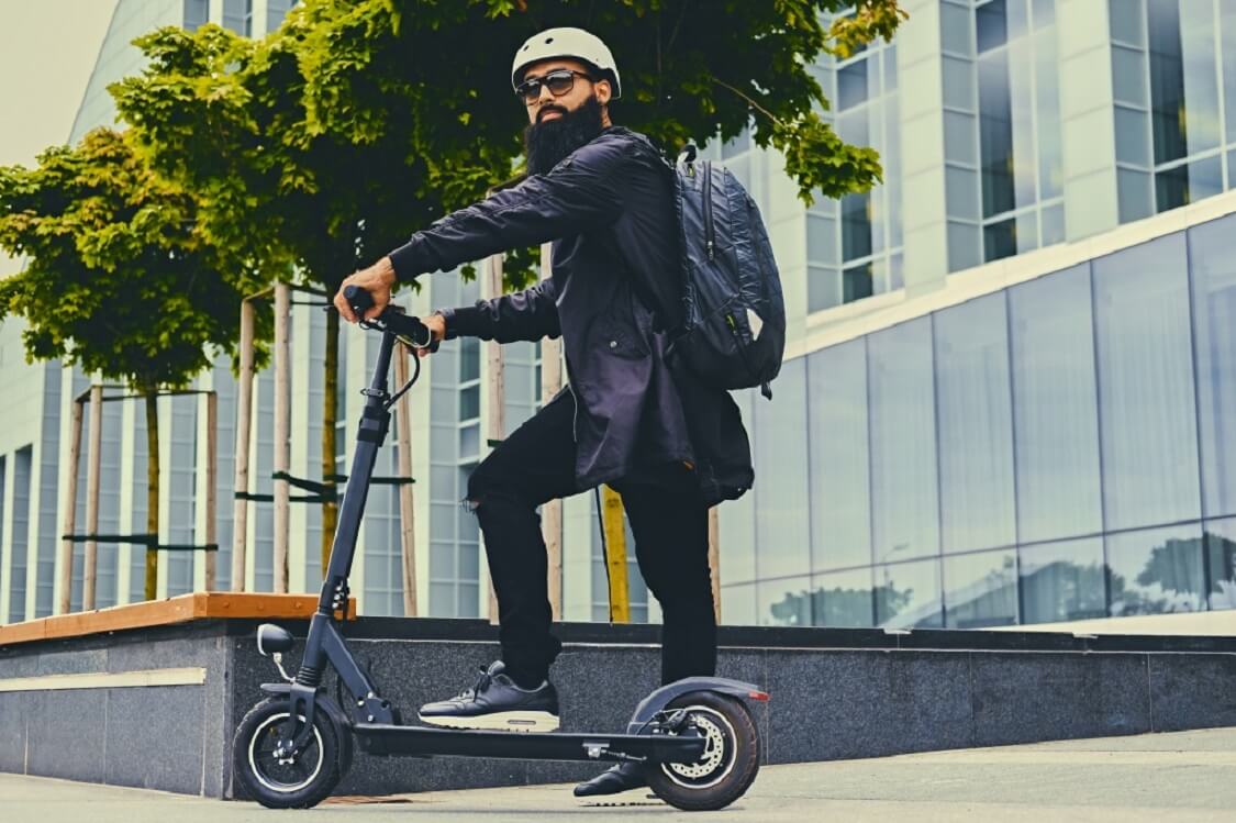 Dualped Scorpion Plus — Best cheap electric scooter for heavy adults