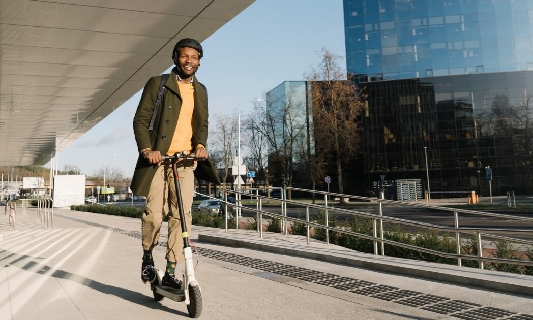 How to ride an electric scooter safely — Get to know your scooter