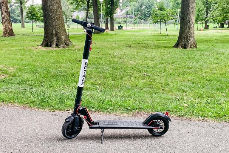 Gotrax Gxl V2 Electric Scooter Review — July 2023 0684