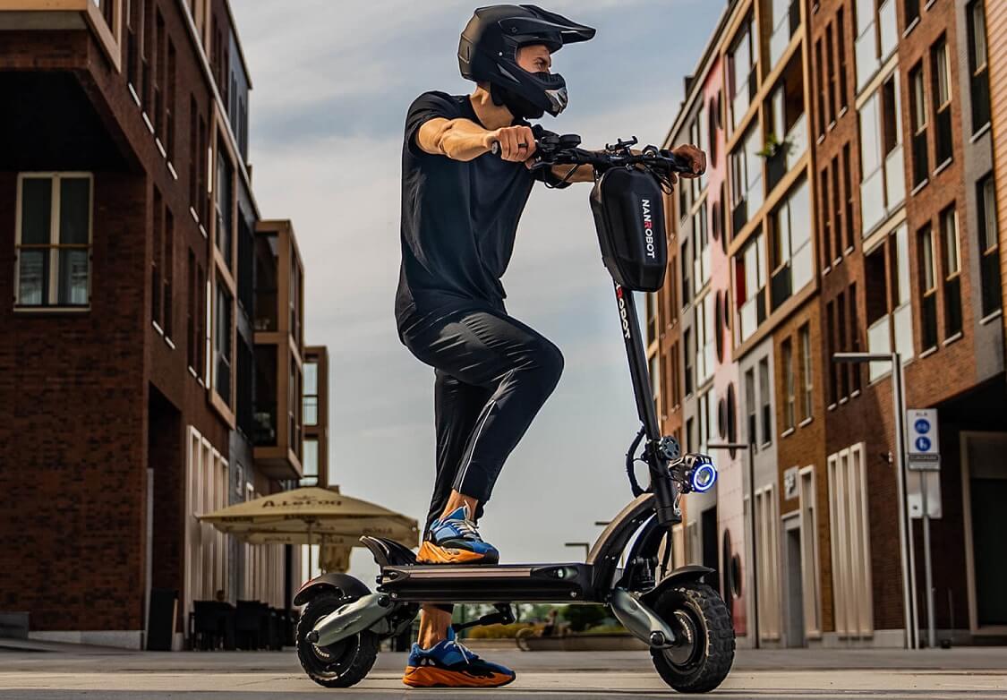 Nanrobot D6+ — Best cheap electric scooter for heavy adults
