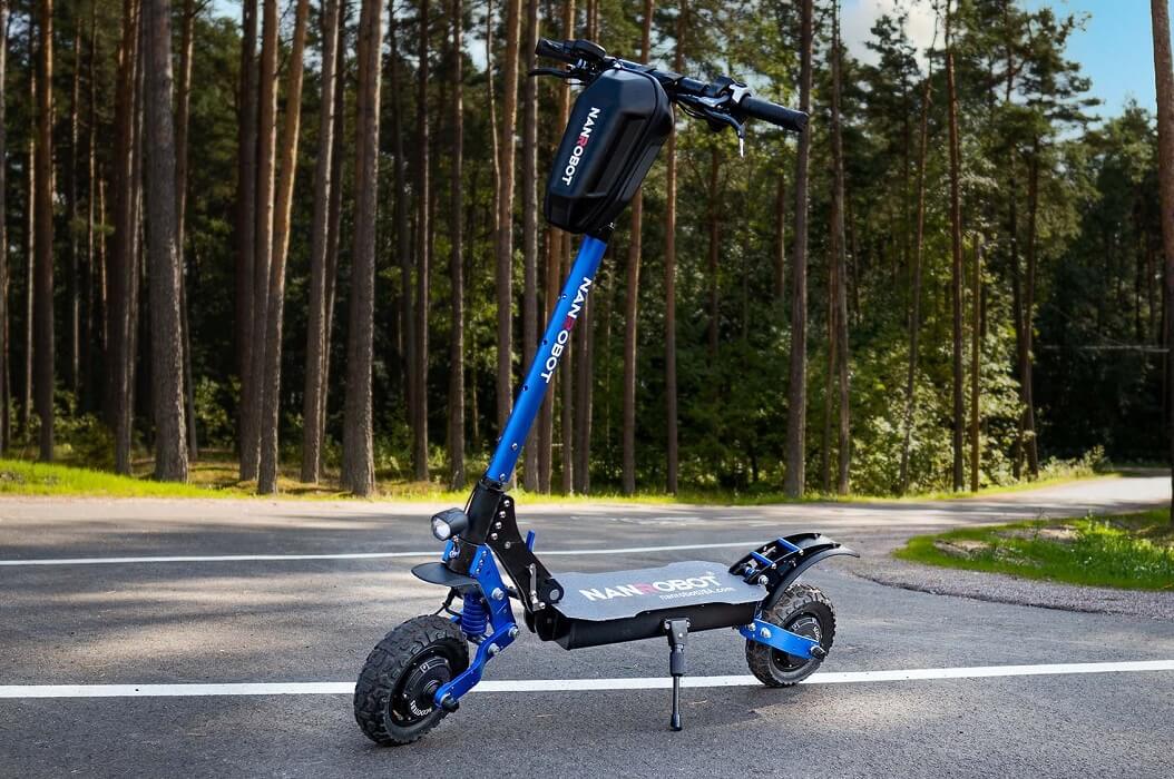 Nanrobot D4 scooter — Smart features
