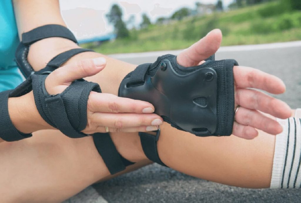 Top 10 Best Skateboard Wrist Guards Review — July 2023