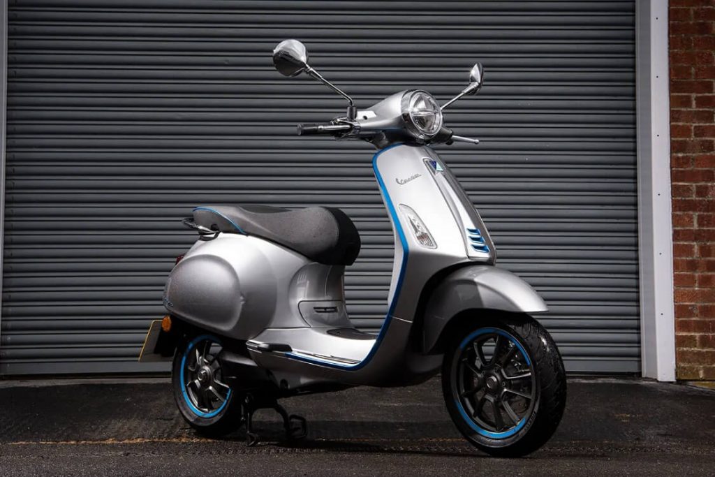 Vespa Elettrica Review — Electric Scooter Review